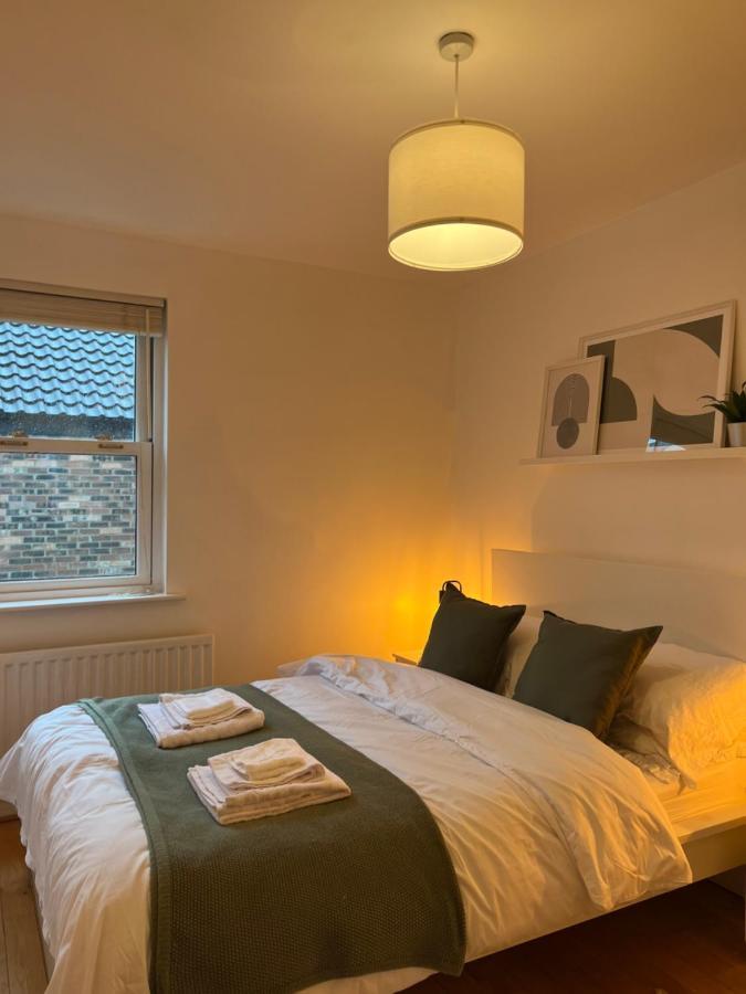 Homely 2 Story Cathedral City Apartment Durham Exterior photo